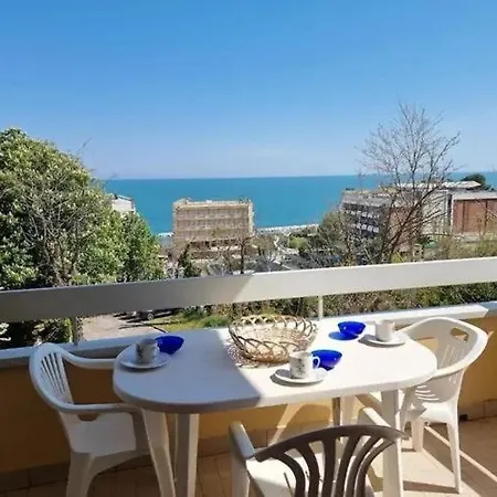 Vista Mare -e- Con 2 Da Letto -residence Azzurro *