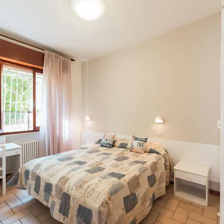 Appartamento Vista Mare -e- Con 2 Da Letto -residence Azzurro