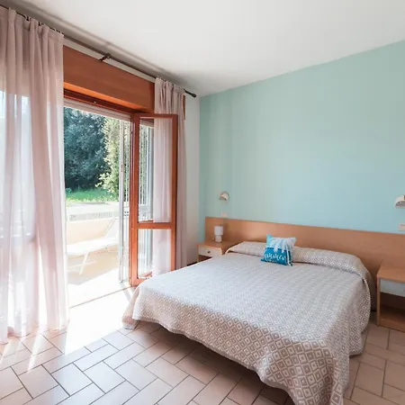 Vista Mare -e- Con 2 Da Letto -residence Azzurro Gabicce Mare
